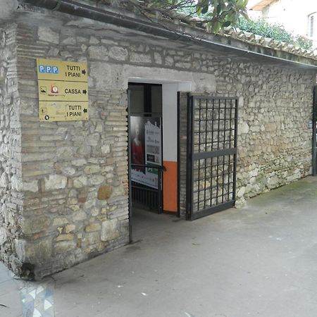 Апартаменты Casa Dell'Oliveto "Parcheggio Gratuito" Нарни Экстерьер фото