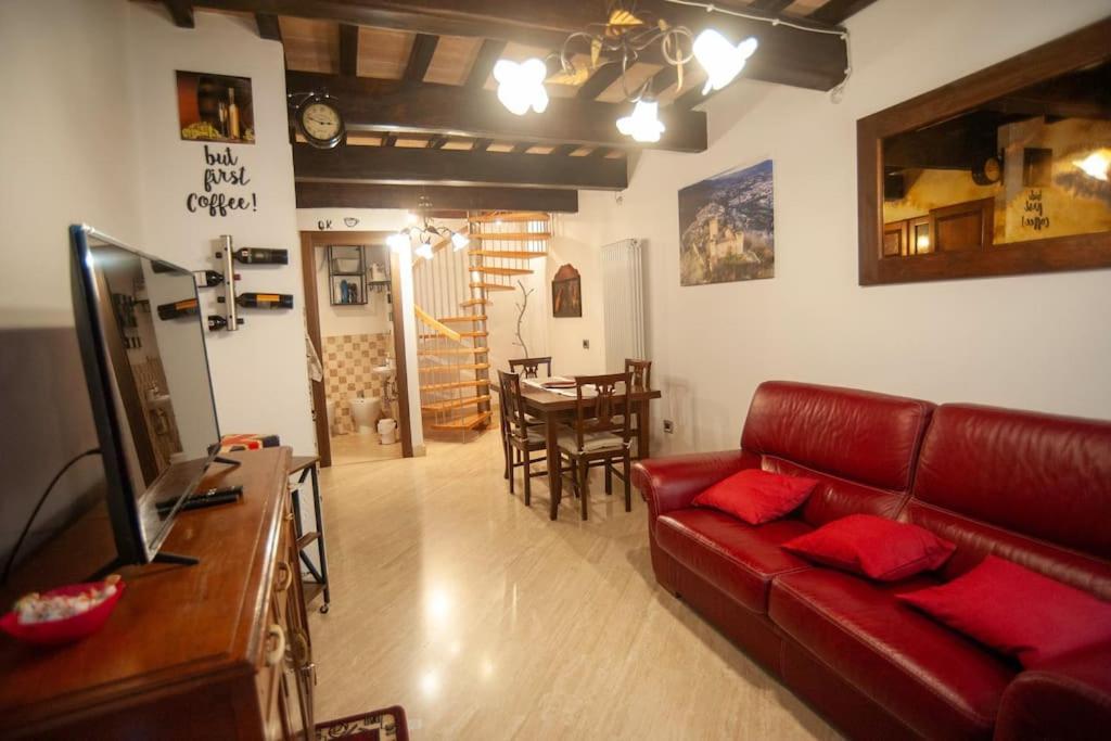 Апартаменты Casa Dell'Oliveto "Parcheggio Gratuito" Нарни Экстерьер фото