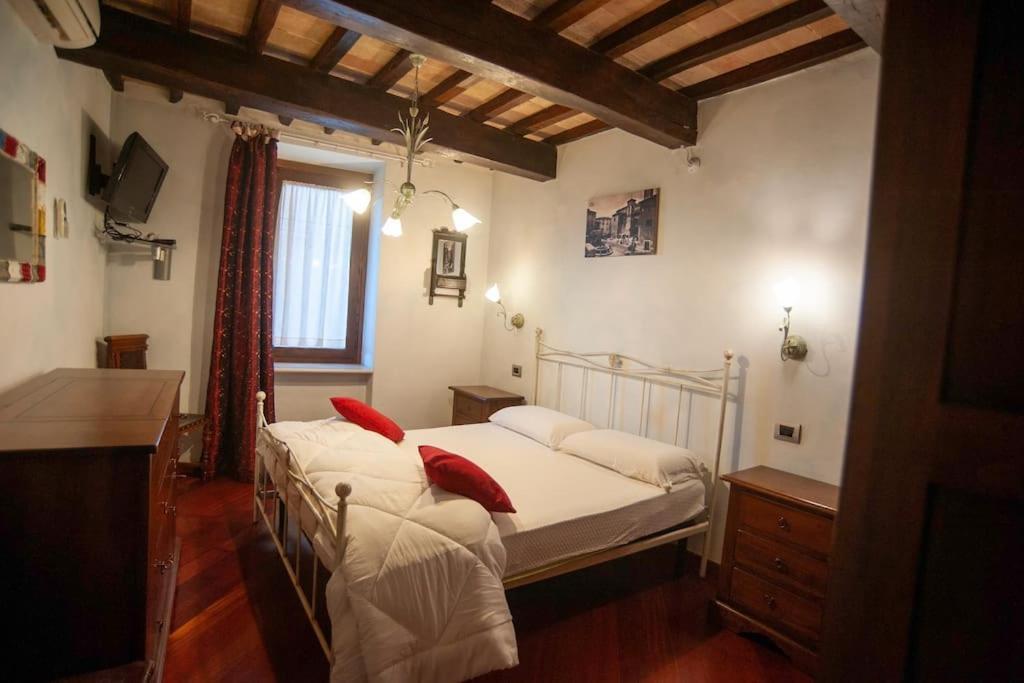 Апартаменты Casa Dell'Oliveto "Parcheggio Gratuito" Нарни Экстерьер фото