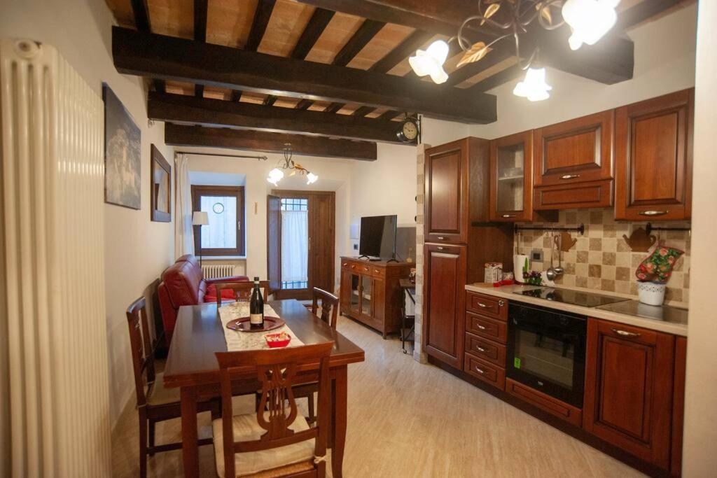 Апартаменты Casa Dell'Oliveto "Parcheggio Gratuito" Нарни Экстерьер фото