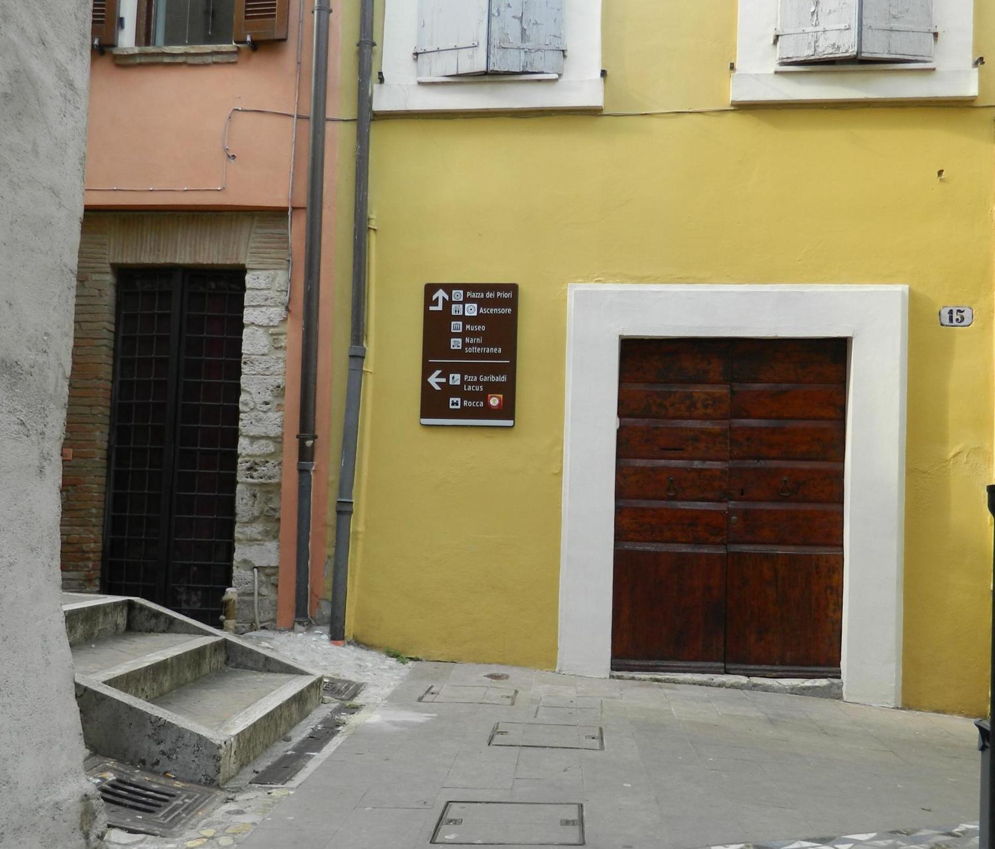 Апартаменты Casa Dell'Oliveto "Parcheggio Gratuito" Нарни Экстерьер фото